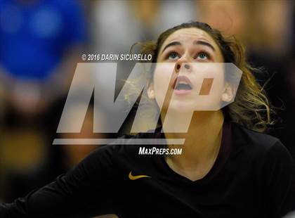 Thumbnail 1 in Hamilton vs. Mountain Pointe (AIA Division 6A Semifinal Playoff) photogallery.