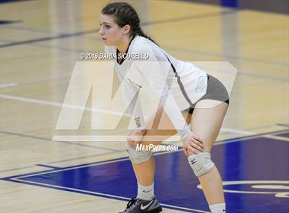 Thumbnail 1 in Hamilton vs. Mountain Pointe (AIA Division 6A Semifinal Playoff) photogallery.