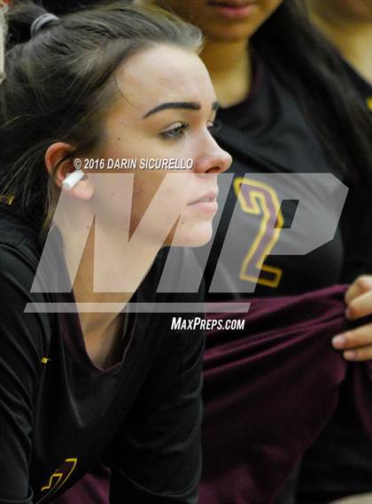 Thumbnail 1 in Hamilton vs. Mountain Pointe (AIA Division 6A Semifinal Playoff) photogallery.