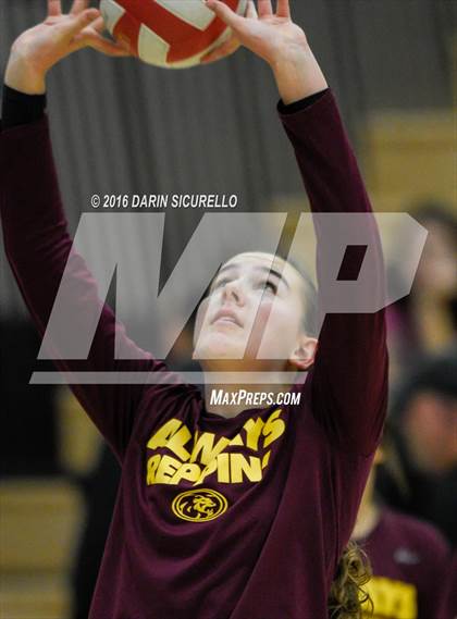 Thumbnail 3 in Hamilton vs. Mountain Pointe (AIA Division 6A Semifinal Playoff) photogallery.