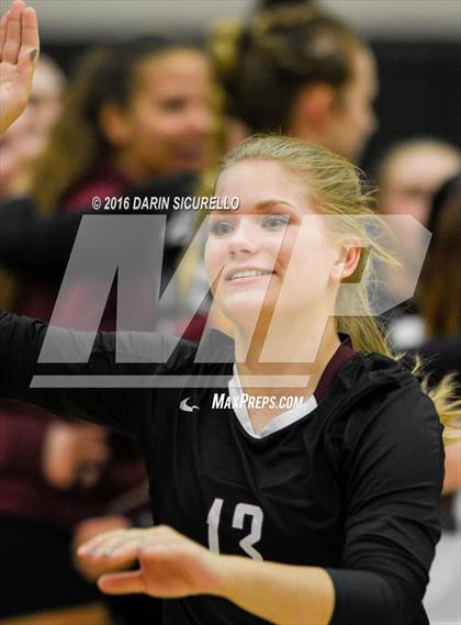 Thumbnail 2 in Hamilton vs. Mountain Pointe (AIA Division 6A Semifinal Playoff) photogallery.
