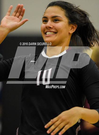 Thumbnail 1 in Hamilton vs. Mountain Pointe (AIA Division 6A Semifinal Playoff) photogallery.