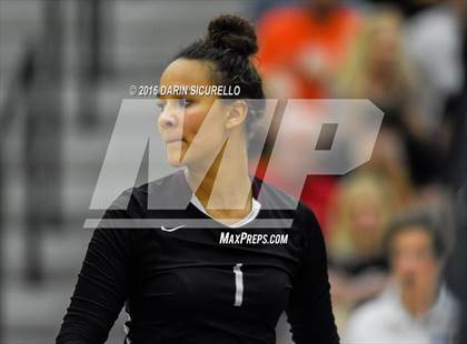 Thumbnail 1 in Hamilton vs. Mountain Pointe (AIA Division 6A Semifinal Playoff) photogallery.