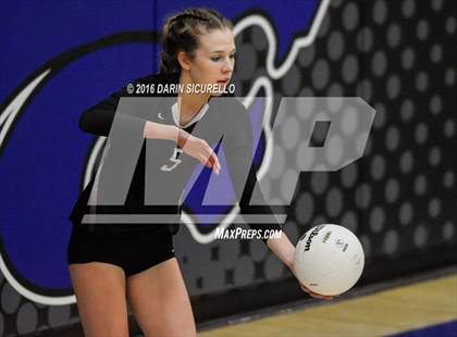 Thumbnail 3 in Hamilton vs. Mountain Pointe (AIA Division 6A Semifinal Playoff) photogallery.