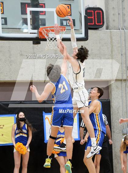 Thumbnail 2 in El Toro @ Aliso Niguel photogallery.