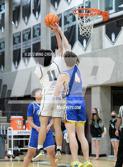 Thumbnail 3 in El Toro @ Aliso Niguel photogallery.