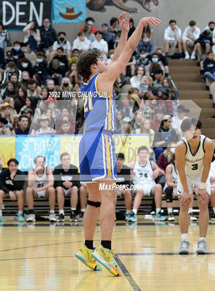 Thumbnail 2 in El Toro @ Aliso Niguel photogallery.