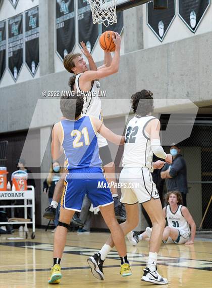 Thumbnail 3 in El Toro @ Aliso Niguel photogallery.