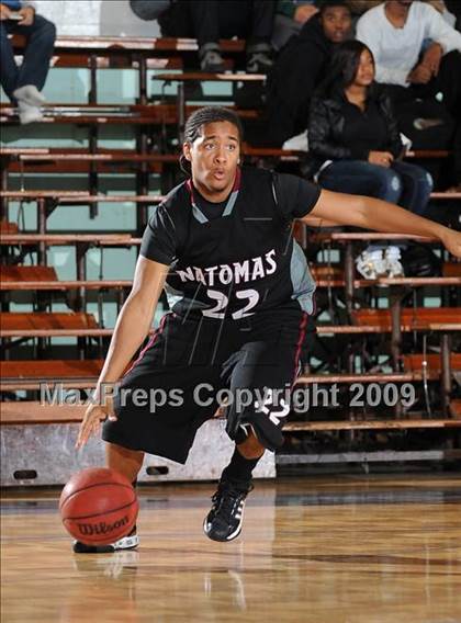 Thumbnail 3 in Natomas vs. Encina (St. Hope Holiday Classic) photogallery.