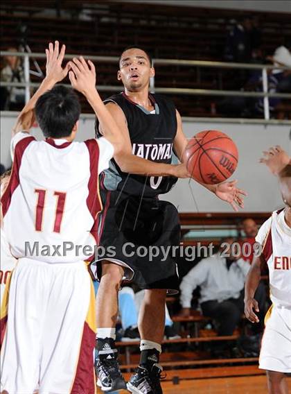 Thumbnail 3 in Natomas vs. Encina (St. Hope Holiday Classic) photogallery.