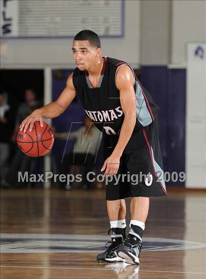 Thumbnail 2 in Natomas vs. Encina (St. Hope Holiday Classic) photogallery.