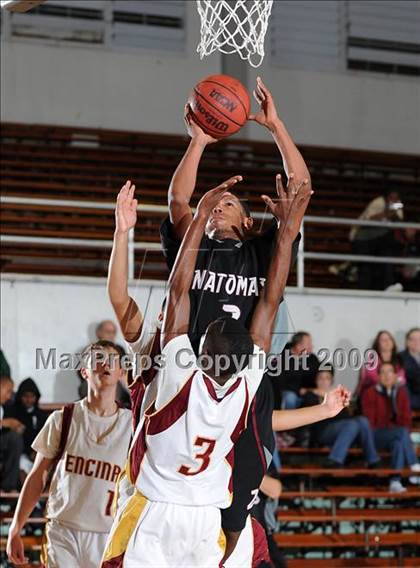 Thumbnail 1 in Natomas vs. Encina (St. Hope Holiday Classic) photogallery.
