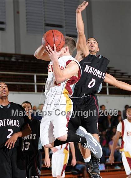 Thumbnail 1 in Natomas vs. Encina (St. Hope Holiday Classic) photogallery.
