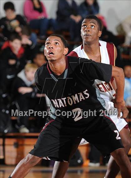 Thumbnail 2 in Natomas vs. Encina (St. Hope Holiday Classic) photogallery.