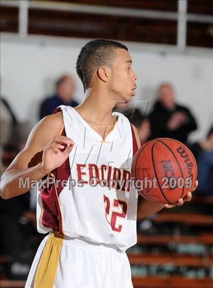 Thumbnail 1 in Natomas vs. Encina (St. Hope Holiday Classic) photogallery.