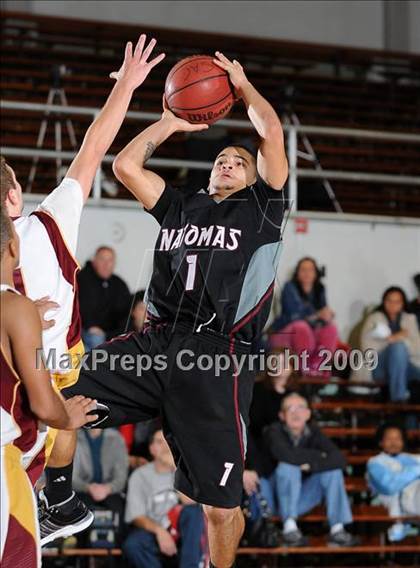 Thumbnail 2 in Natomas vs. Encina (St. Hope Holiday Classic) photogallery.