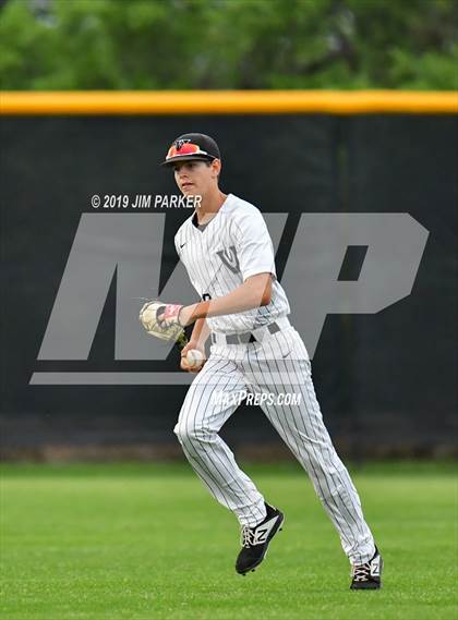 Thumbnail 1 in Stony Point @ Vandegrift photogallery.