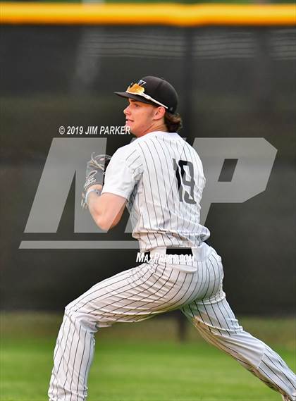 Thumbnail 3 in Stony Point @ Vandegrift photogallery.