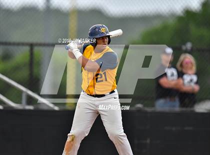 Thumbnail 3 in Stony Point @ Vandegrift photogallery.