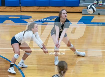 Thumbnail 2 in Cathedral vs New Castle (IHSAA 4A Regional Semifinal) photogallery.