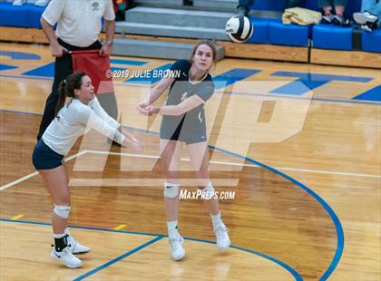 Thumbnail 2 in Cathedral vs New Castle (IHSAA 4A Regional Semifinal) photogallery.
