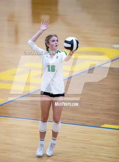 Thumbnail 2 in Cathedral vs New Castle (IHSAA 4A Regional Semifinal) photogallery.