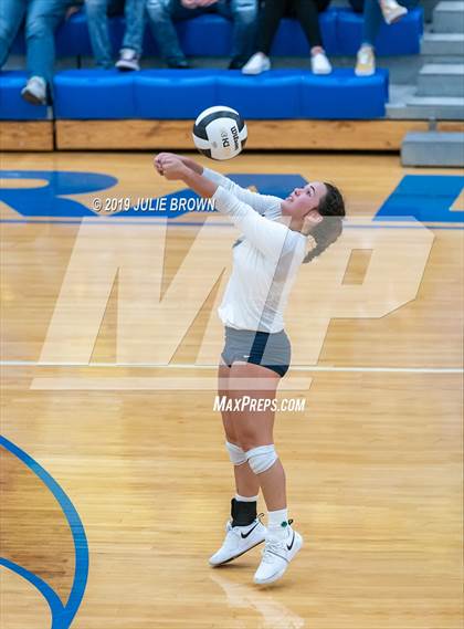 Thumbnail 2 in Cathedral vs New Castle (IHSAA 4A Regional Semifinal) photogallery.
