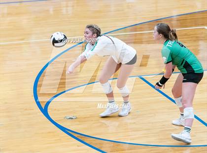 Thumbnail 3 in Cathedral vs New Castle (IHSAA 4A Regional Semifinal) photogallery.