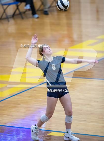 Thumbnail 1 in Cathedral vs New Castle (IHSAA 4A Regional Semifinal) photogallery.