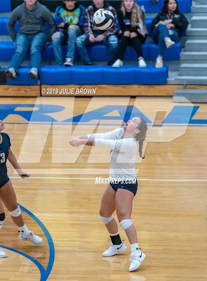 Thumbnail 3 in Cathedral vs New Castle (IHSAA 4A Regional Semifinal) photogallery.