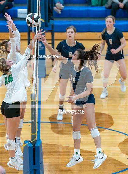 Thumbnail 3 in Cathedral vs New Castle (IHSAA 4A Regional Semifinal) photogallery.