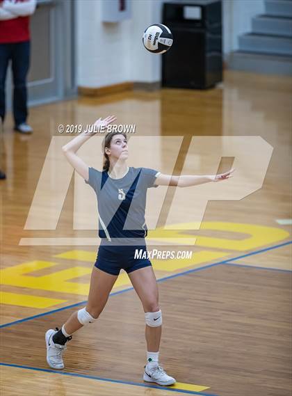 Thumbnail 2 in Cathedral vs New Castle (IHSAA 4A Regional Semifinal) photogallery.