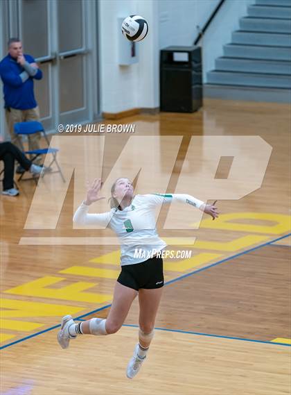 Thumbnail 1 in Cathedral vs New Castle (IHSAA 4A Regional Semifinal) photogallery.