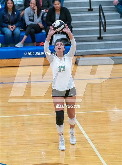Thumbnail 2 in Cathedral vs New Castle (IHSAA 4A Regional Semifinal) photogallery.