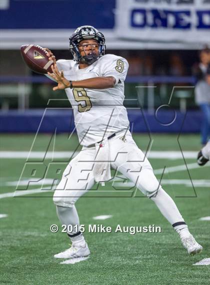 Thumbnail 2 in  The Colony vs. Wylie East (UIL 5A Bi-District)  photogallery.