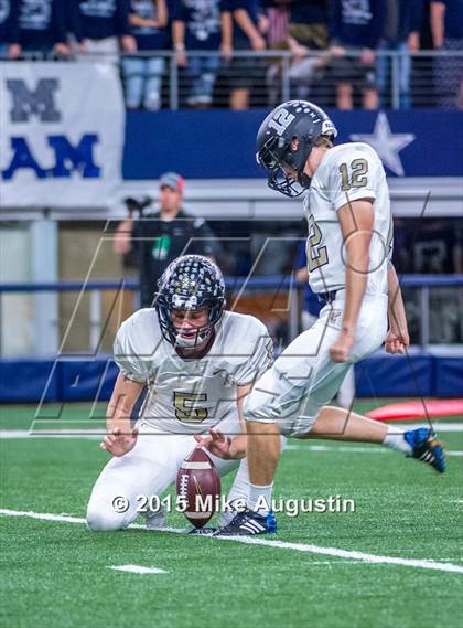 Thumbnail 3 in  The Colony vs. Wylie East (UIL 5A Bi-District)  photogallery.