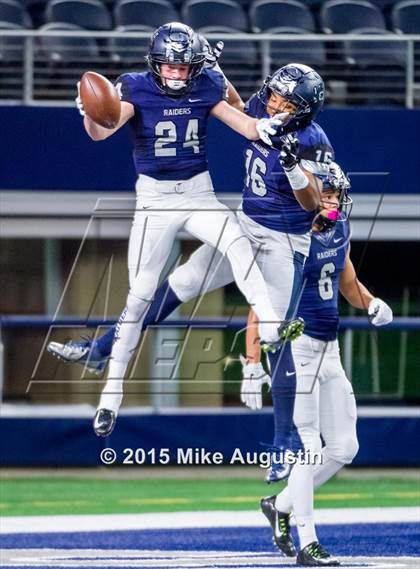 Thumbnail 2 in  The Colony vs. Wylie East (UIL 5A Bi-District)  photogallery.