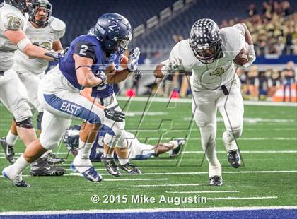 Thumbnail 3 in  The Colony vs. Wylie East (UIL 5A Bi-District)  photogallery.