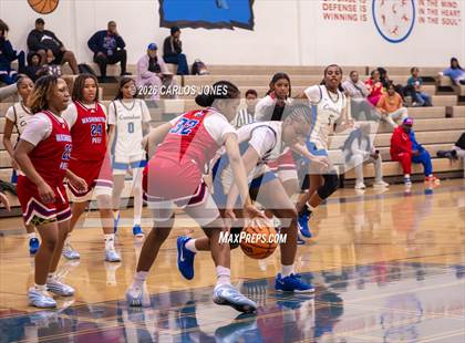 Thumbnail 2 in George Washington Prep @ Crenshaw photogallery.