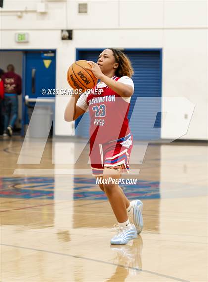 Thumbnail 3 in George Washington Prep @ Crenshaw photogallery.