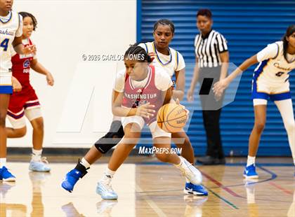 Thumbnail 1 in George Washington Prep @ Crenshaw photogallery.