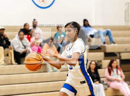 Thumbnail 3 in George Washington Prep @ Crenshaw photogallery.