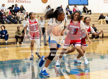 Thumbnail 1 in George Washington Prep @ Crenshaw photogallery.
