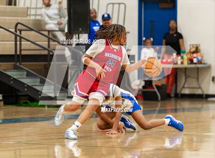 Thumbnail 3 in George Washington Prep @ Crenshaw photogallery.