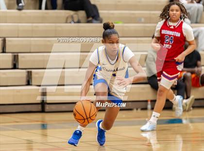 Thumbnail 3 in George Washington Prep @ Crenshaw photogallery.