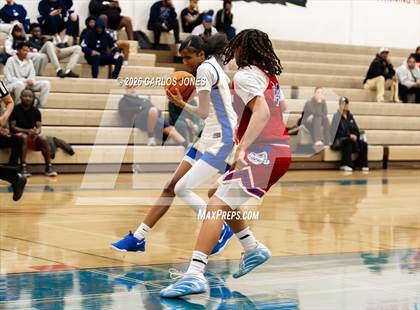 Thumbnail 1 in George Washington Prep @ Crenshaw photogallery.
