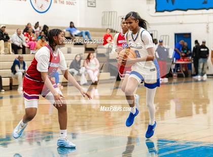 Thumbnail 3 in George Washington Prep @ Crenshaw photogallery.