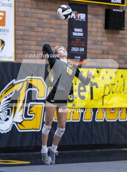 Thumbnail 1 in JV: Mesquite @ Gilbert photogallery.