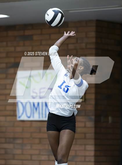 Thumbnail 3 in JV: Mesquite @ Gilbert photogallery.