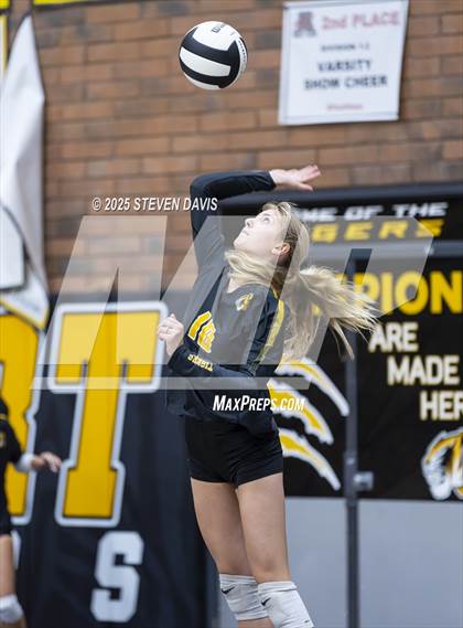 Thumbnail 3 in JV: Mesquite @ Gilbert photogallery.